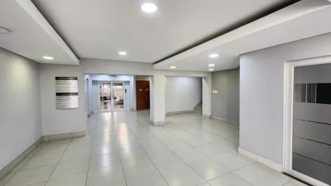 Rosebank Terraces - 23 Sturdee Avenue, Rosebank